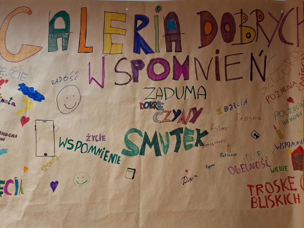 "Ślady, które zostają" – jesienne zajęcia pełne refleksji 