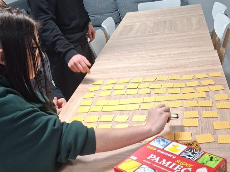 Reakcje emocjonalne na trudne lub zaskakujące sytuacje