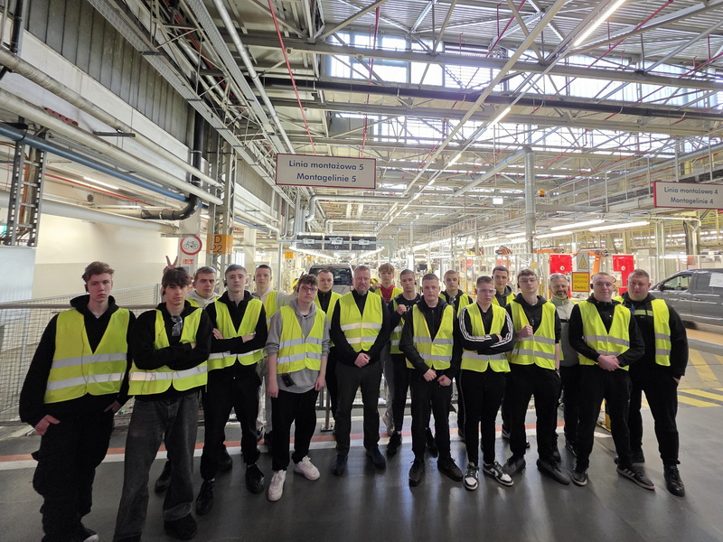 Wycieczka zawodoznawcza do fabryki Volkswagena w Poznaniu